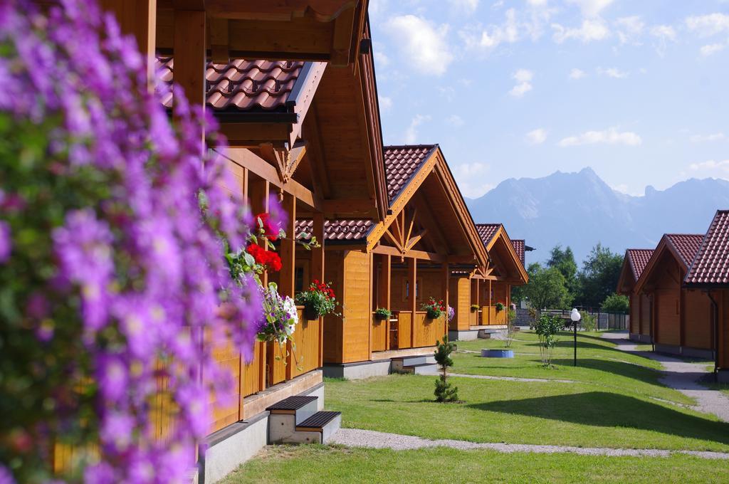 Feriendorf Oberreit Hotell Maishofen Exteriör bild