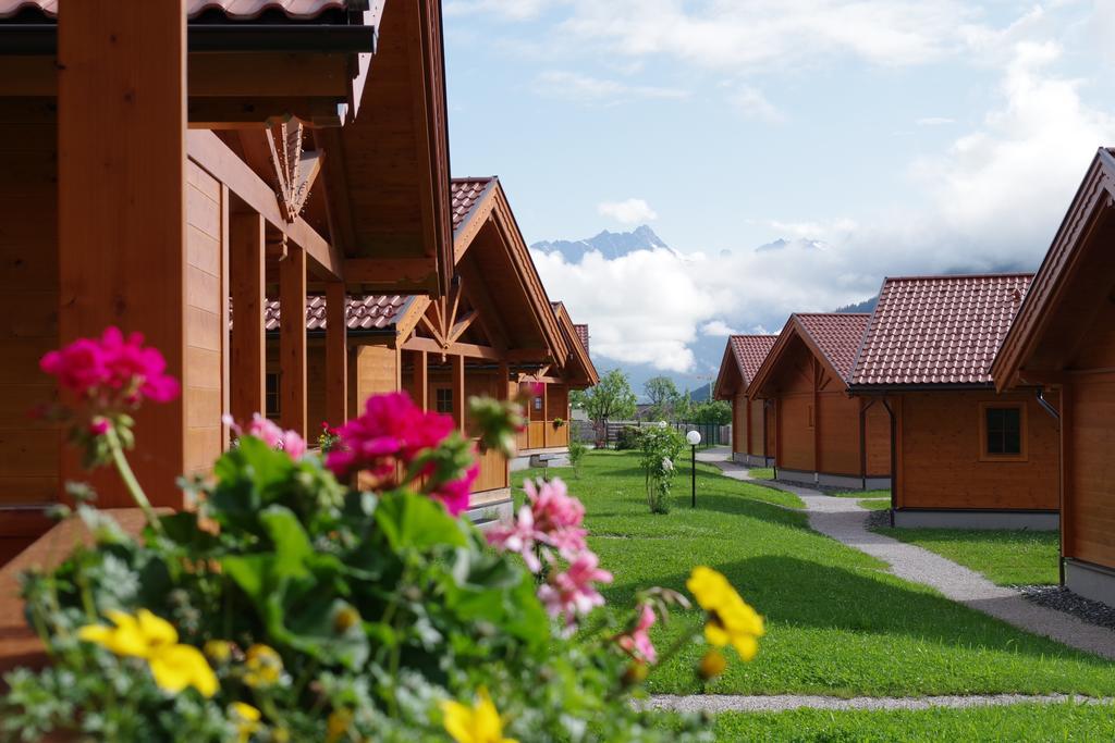 Feriendorf Oberreit Hotell Maishofen Exteriör bild