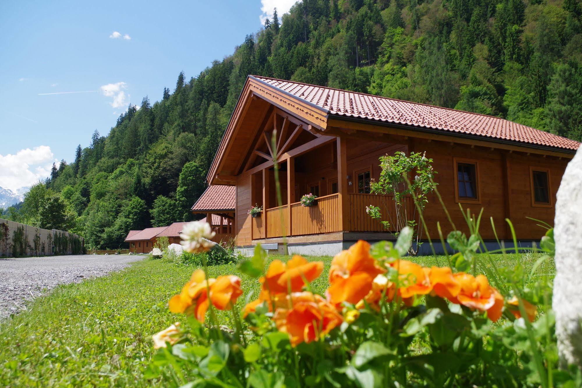 Feriendorf Oberreit Hotell Maishofen Exteriör bild